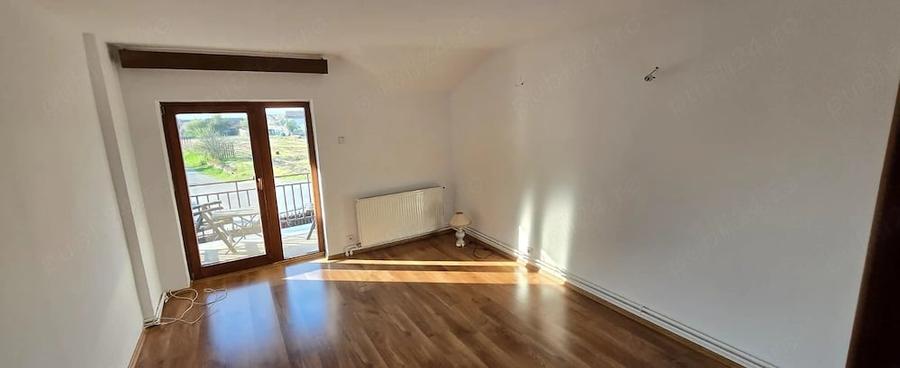 Casă cu 1 camere cu Teren 400 Mp în Central