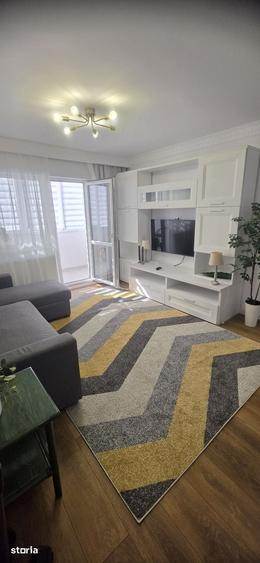 Zona Catedralei-apartament semidecomandat cu 3 camere - 4