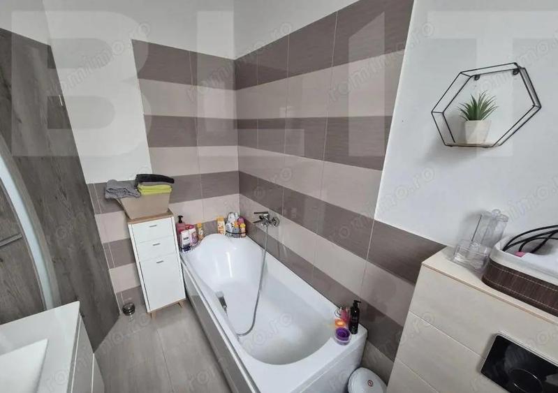 Casă cu Teren 200 Mp în Central