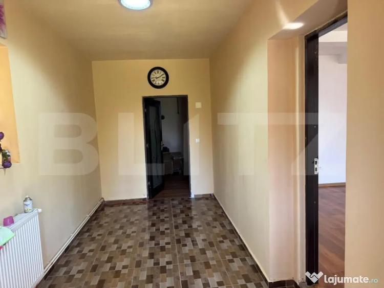 Casă cu 4 camere cu Teren 1480 Mp în Brădești