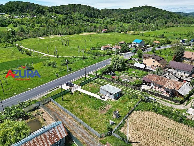 Casă individuală cu 2 camere cu Canalizare în Drăganu