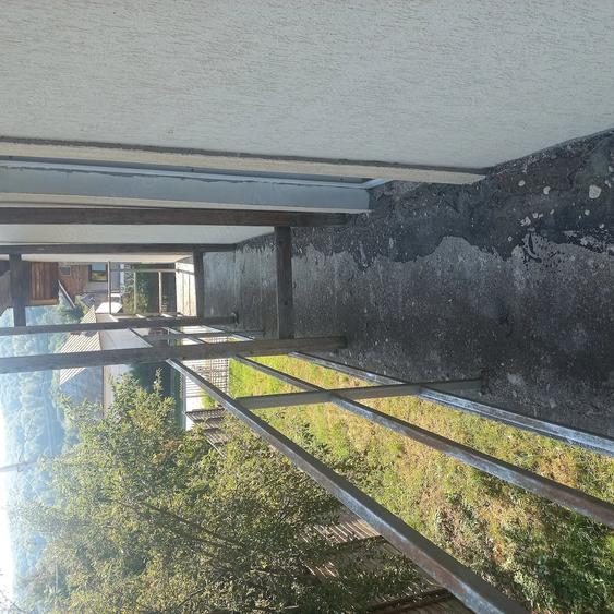 Casă cu Teren 400 Mp în Central