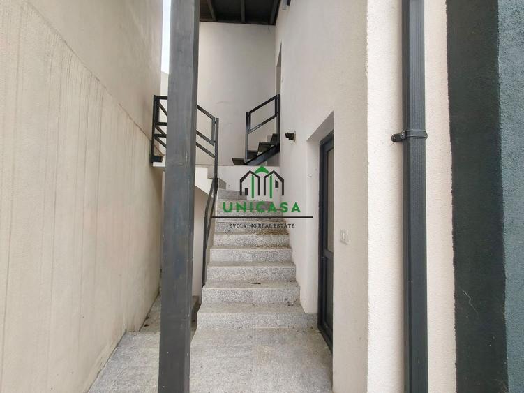 Casă individuală cu 4 camere cu Canalizare în Central