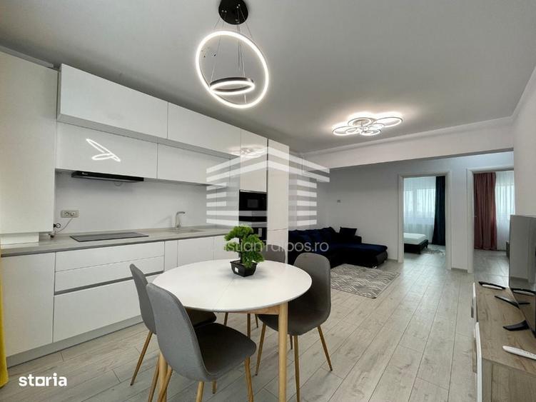 Apartament cu 3 camere decomandat în Noua
