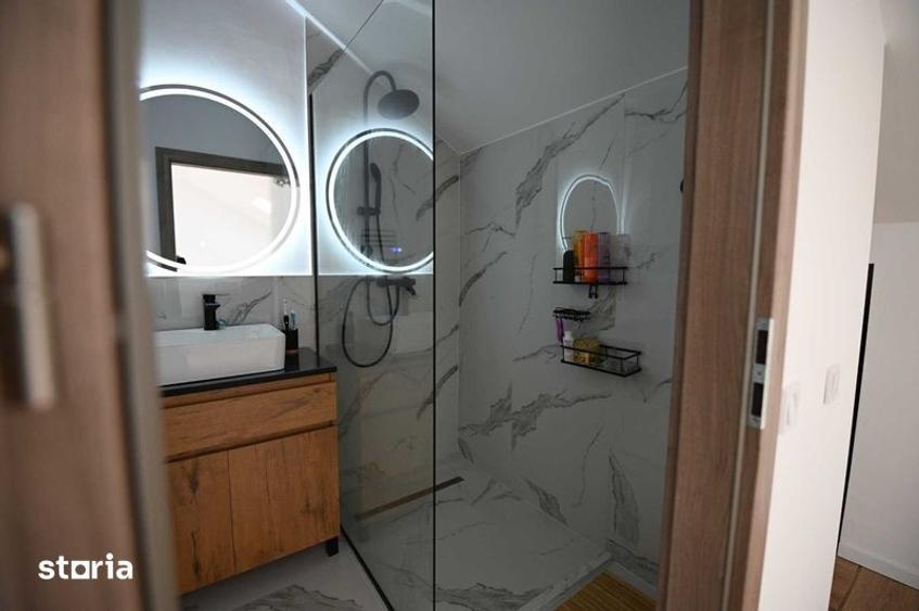 Apartament cu 4 camere în Cristian
