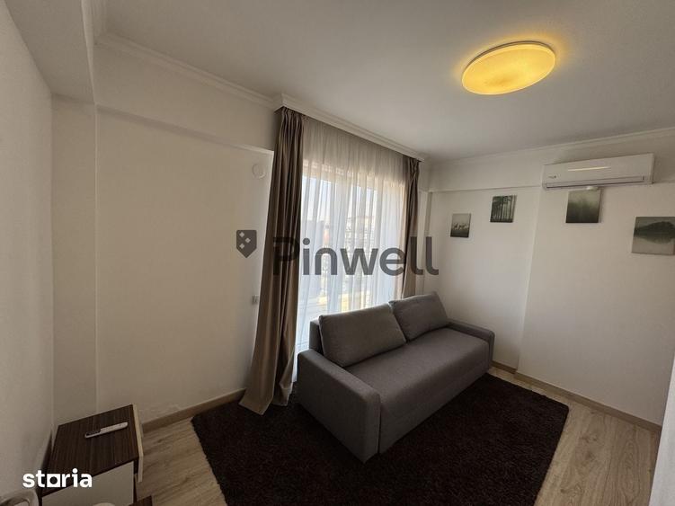 Apartament cu 3 camere semidecomandat, mobilat în Nord