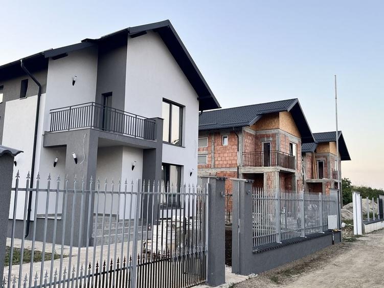Casă cu 4 camere în Central