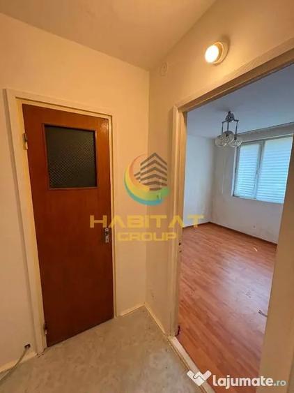 Apartament cu 3 camere semidecomandat în 1 Decembrie 1918