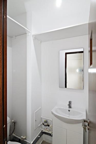 Apartament cu 3 camere decomandat în Inel II