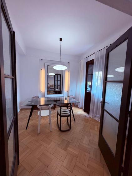 Apartament cu 3 camere, mobilat în P-ța Romană