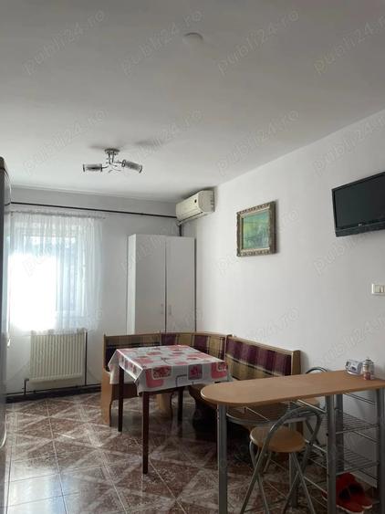 Apartament cu 2 camere decomandat în Galata