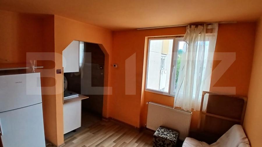 Apartament cu 2 camere semidecomandat, mobilat în Reghin