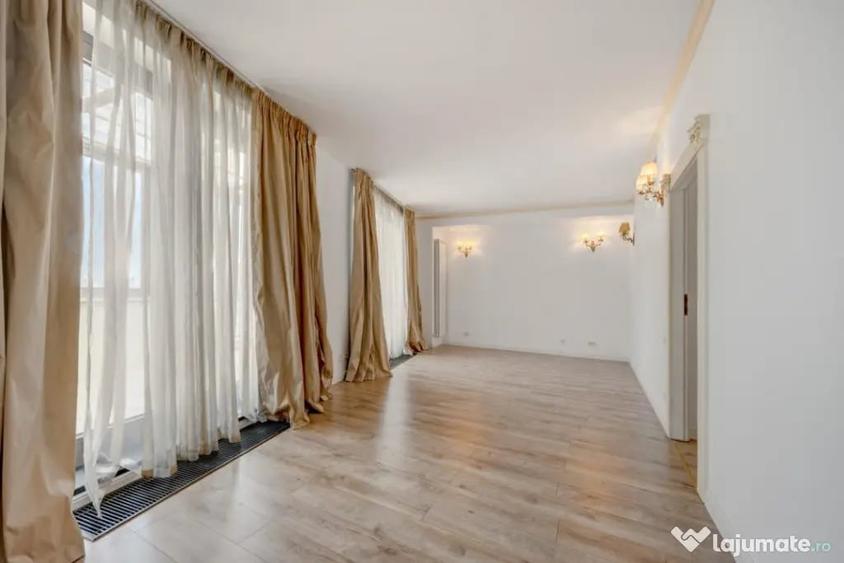 Spațiu comercial, de 181 mp, în Romană