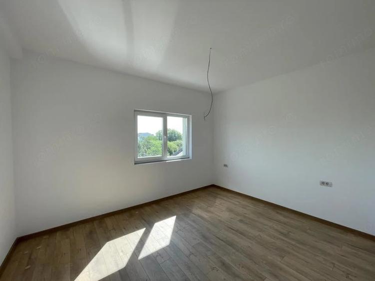 Casă cu 4 camere cu Teren 299 Mp în Ghiroda