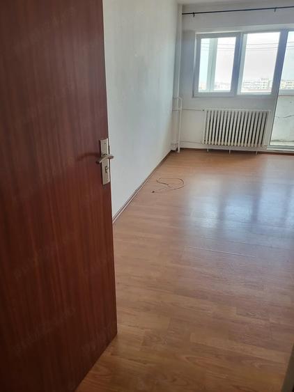 Garsonieră decomandată în Lupșanu