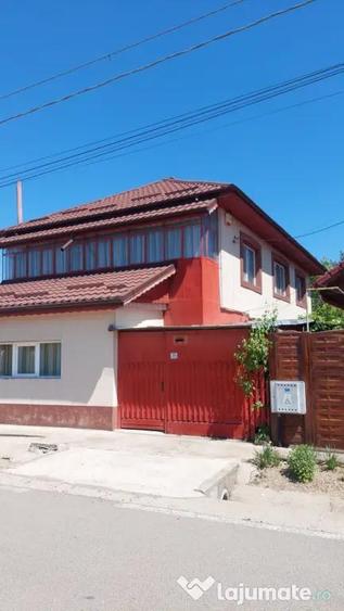 Vila de vanzare complet mobilata si utilata Modelu Calarasi - 1
