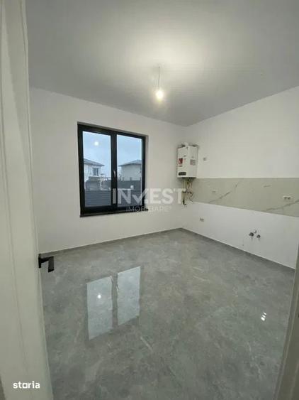 Casă cu 4 camere în Cornești