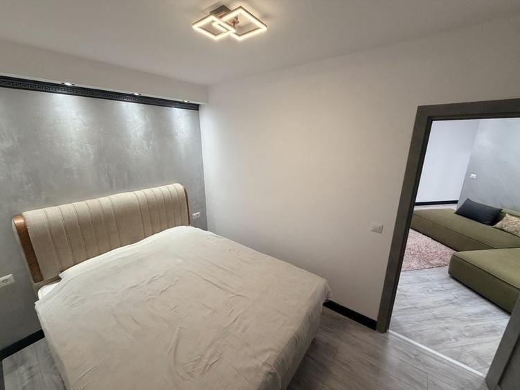Apartament cu 3 camere decomandat în Ștefan cel Mare