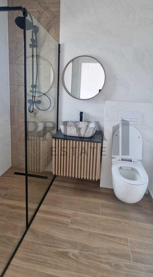 Duplex cu 4 camere cu Canalizare în Dumbrăvița