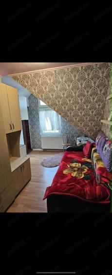 Garsonieră decomandată în Coroi