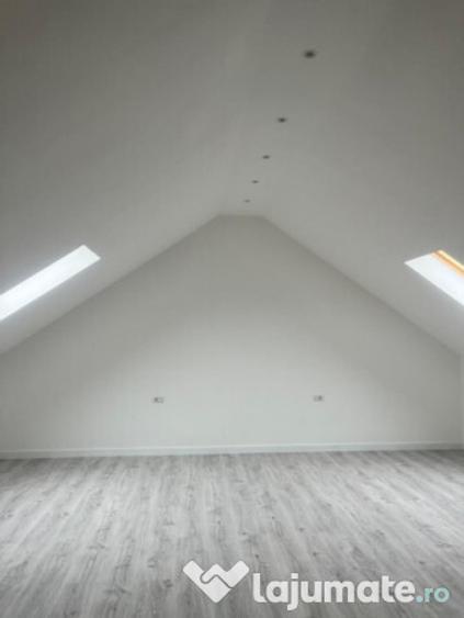 Casă cu 4 camere cu Teren 200 Mp în Central