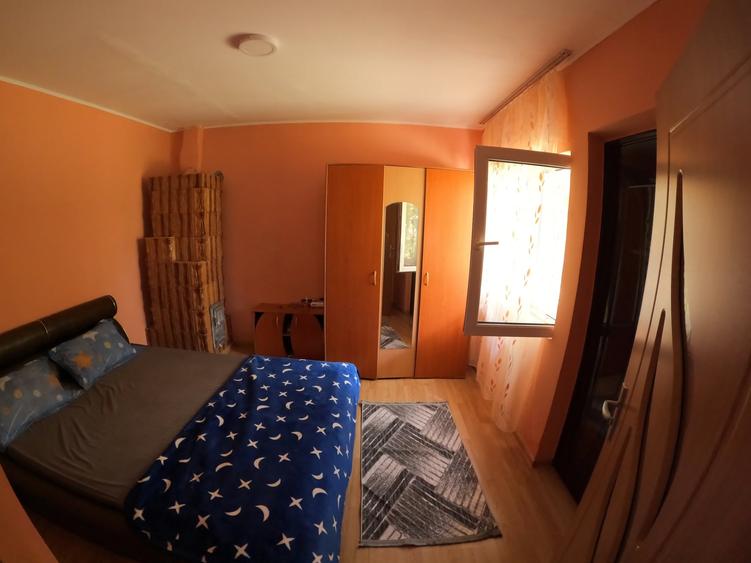 Casă individuală cu 6 camere cu Garaj în Slobozia