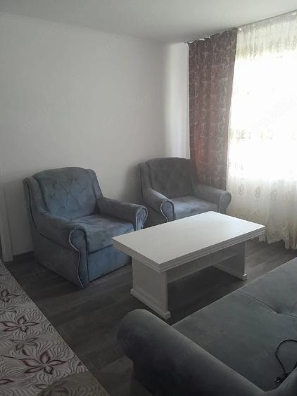 Apartament cu 2 camere semidecomandat în Horia