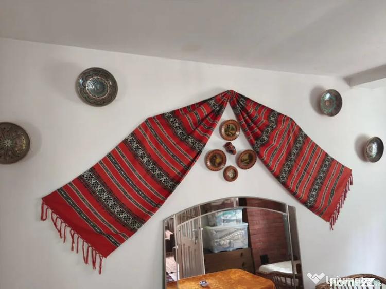 Casă cu 5 camere cu Teren 1250 Mp în Marginea