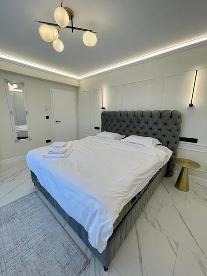 Apartament cu 3 camere decomandat în Băneasa