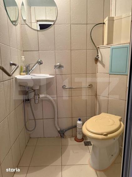 Apartament cu 3 camere semidecomandat în Republicii