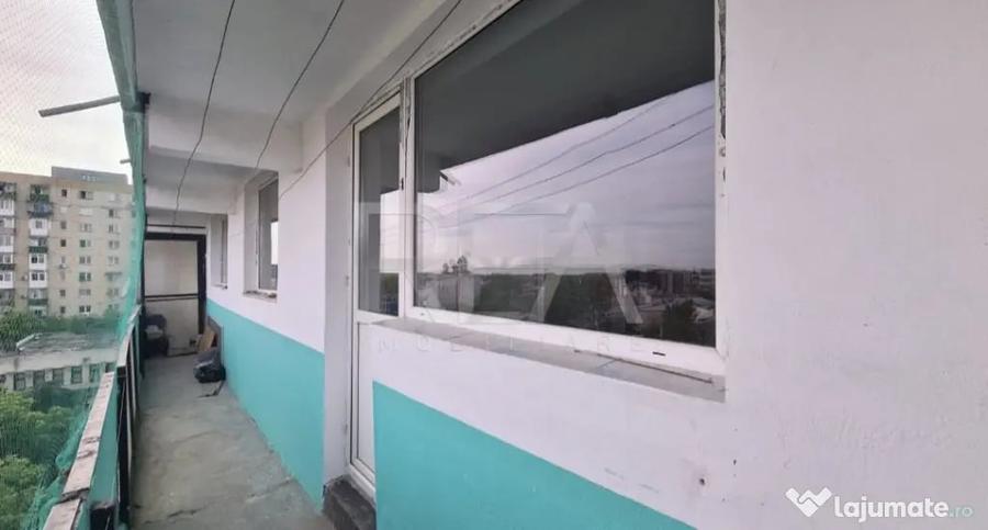 Apartament cu 3 camere decomandat în Drumul Taberei