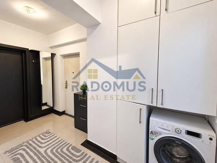 Apartament cu 3 camere decomandat, mobilat în 9 Mai