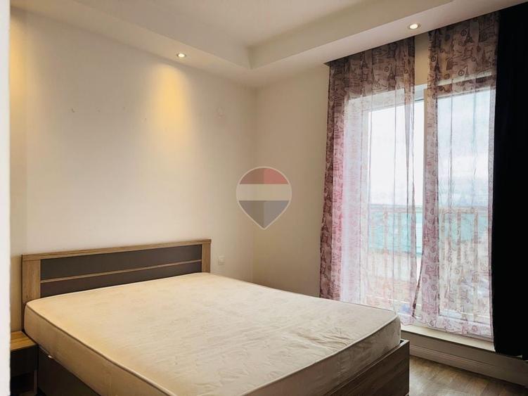 Apartament cu 3 camere decomandat, mobilat în Ștefăneștii de Jos