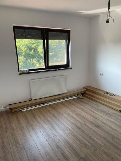 Apartament cu 4 camere decomandat în Calea Urseni