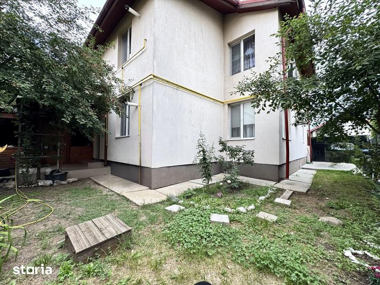 Apartament 3 camere cu curte de 105mp si beci, parter de vila, Rosu - 1