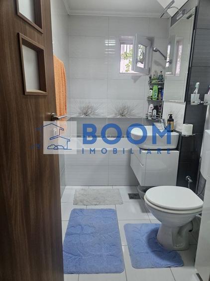 Apartament cu 3 camere decomandat, mobilat în Central