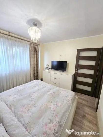 Apartament cu 2 camere decomandat în Sud