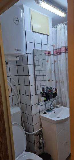 Apartament cu 2 camere decomandat în Colentina