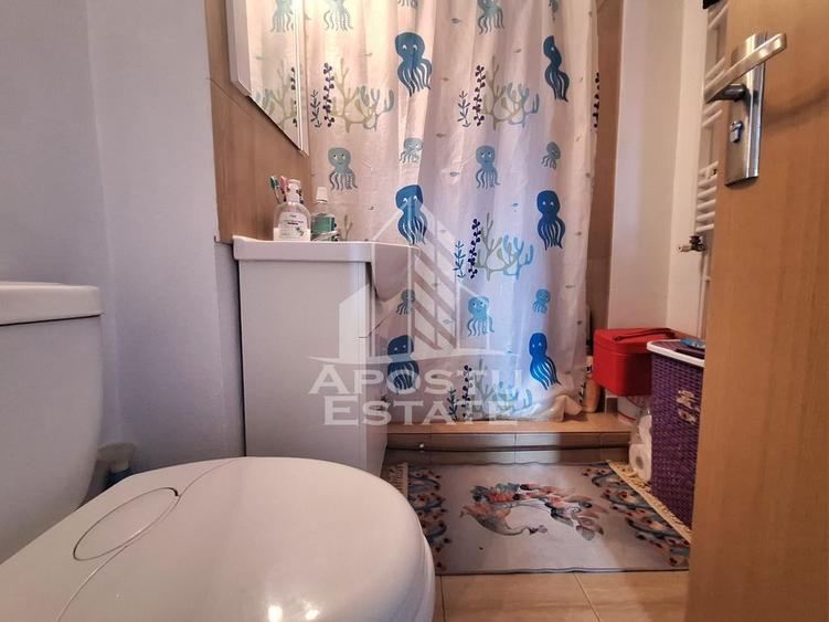 Apartament cu 3 camere decomandat, mobilat în Central