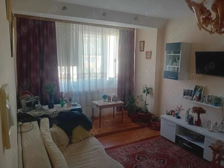 Apartament cu 2 camere semidecomandat în Dărmănești