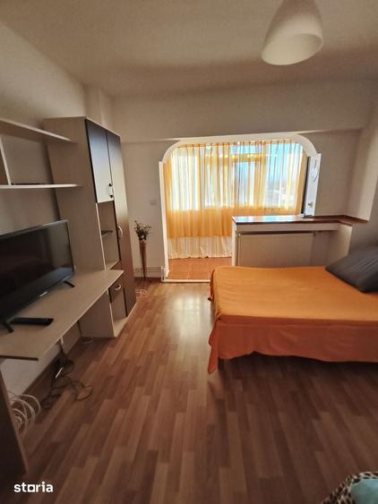 Garsonieră decomandată în Unirii Sud