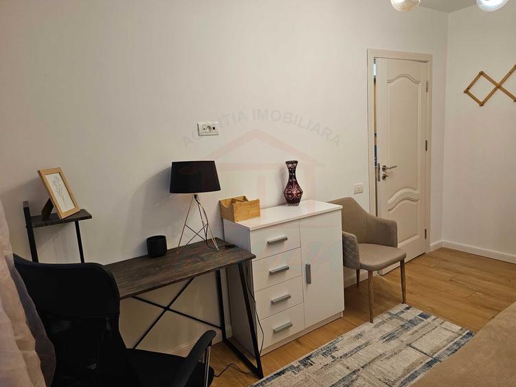 Apartament cu 3 camere semidecomandat, mobilat în Țiglina 1