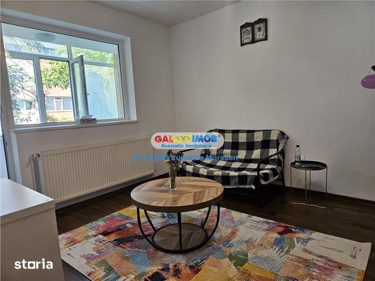 Apartament cu 2 camere semidecomandat în Aleea Trandafirilor