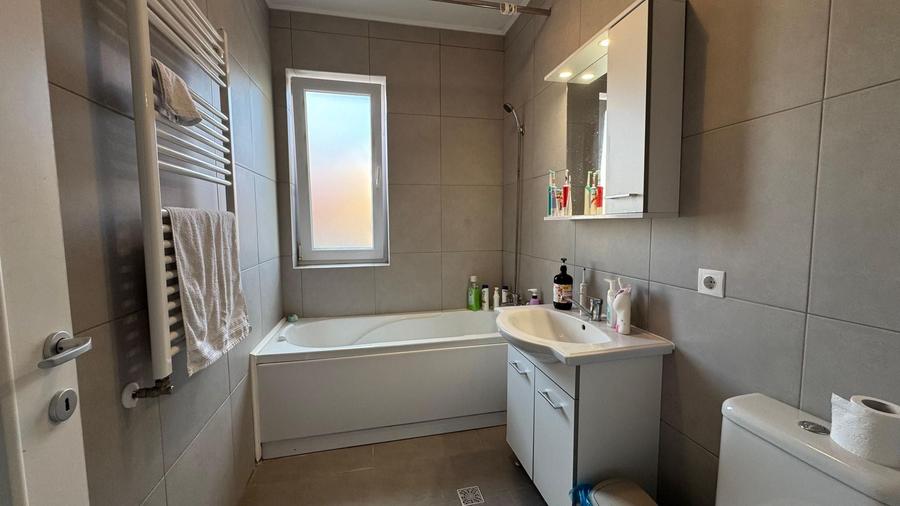 Apartament cu 2 camere, mobilat în Giroc