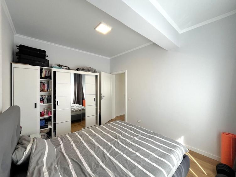 Apartament cu 3 camere semidecomandat, mobilat în Domenii