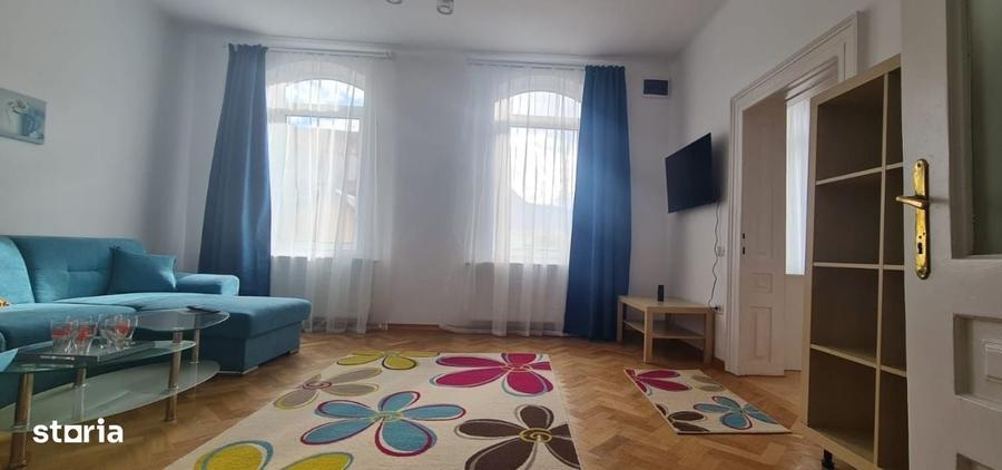 Apartament cu 4 camere în Centrul Civic