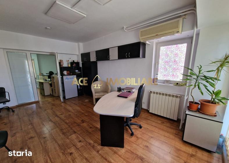 Apartament cu 5 camere, mobilat în Centrul Civic