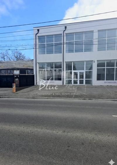 Spațiu comercial, de 464 mp, în Casa de Cultură