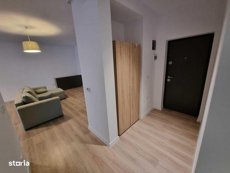 Apartament cu 3 camere decomandat, mobilat în Soarelui