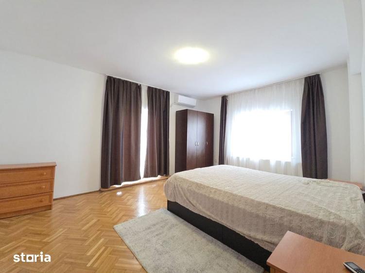 Apartament cu 3 camere, mobilat în Victoriei